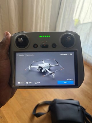 Dron DJI