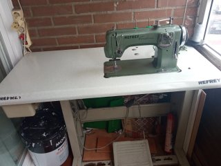 Máquina de coser Refrey Transforma