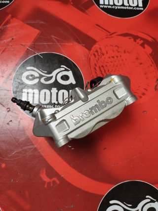 Pinza de freno delantera Brembo para KTM Duke 690 62513115000