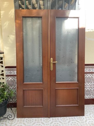 Puertas de madera.