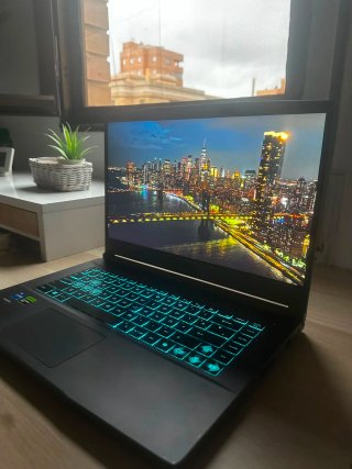 MSI Thin 15- RTX 3050 - i7-12650H - 16GB - 1TB SSD