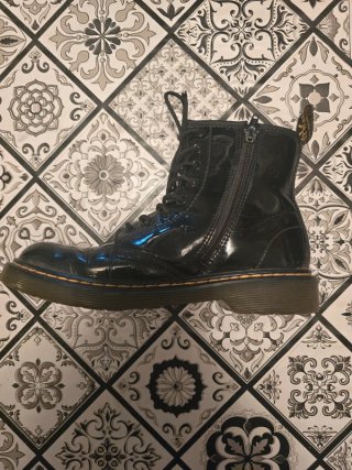 Botas Dr. Martens AirWair Charol Negro Talla 36