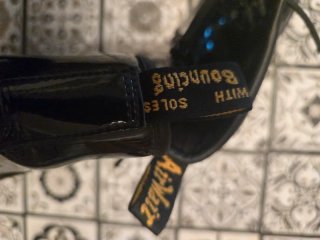 Botas Dr. Martens AirWair Charol Negro Talla 36