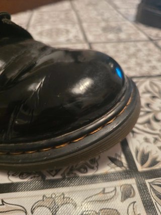 Botas Dr. Martens AirWair Charol Negro Talla 36