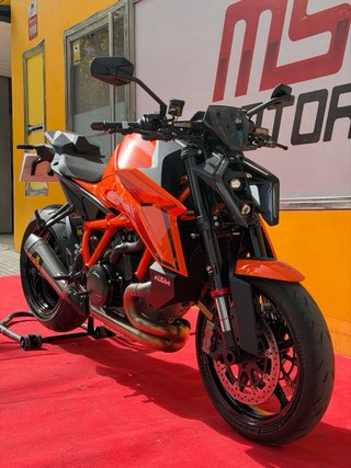 KTM 1390 SuperDuke R