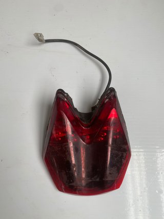 Piloto trasero no original para KTM Duke 690, REF 75014040000