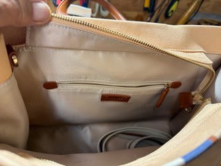 Bolsa de tela beige y azul