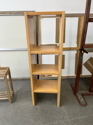 Estantería de madera Book