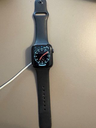Apple Watch 5 44mm GPS + Cellular