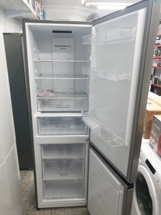 Nevera Combi Gorenje 1.85m x 60cm Nueva con Tara