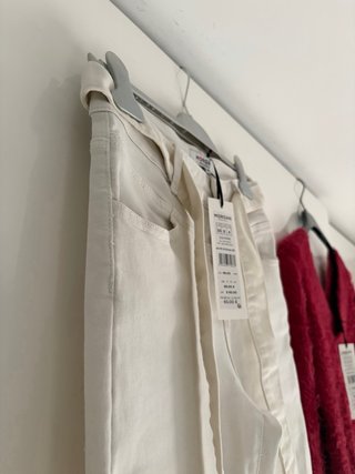 Conjunto Morgan Pantalón Blanco y Jersey Rojo