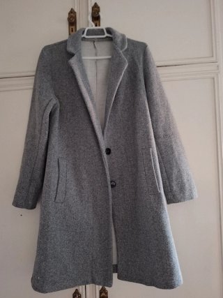 Abrigo de paño gris