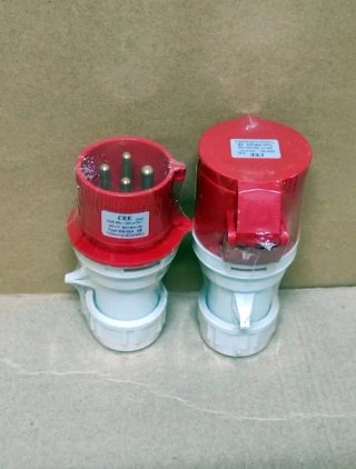 Lote Clavija + Base Aérea 380V-32A 3P+T