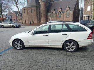 Mercedes-Benz Clase C 2006