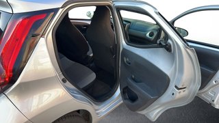 Toyota Aygo 1.0 70 x-cite 53 kW (72 CV)