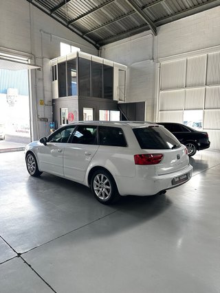 SEAT Exeo