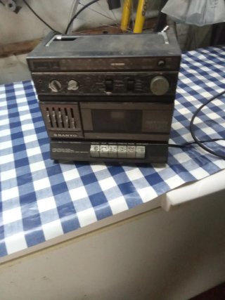 Radio Cassette Sanyo Antiguo
