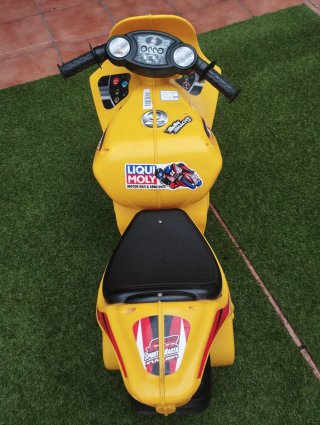 Moto de juguete sin pedales