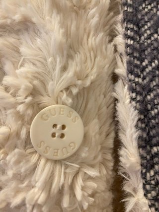 Abrigo Guess Talla S