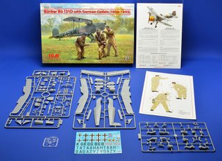 Maqueta avión CASA Bücker 131D +3 cadetes 1/32 ICM