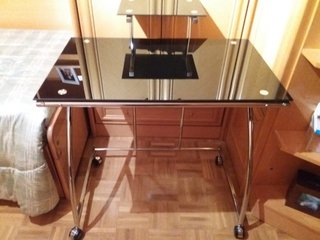 Mesa escritorio cristal y metal