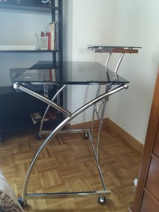 Mesa escritorio cristal y metal