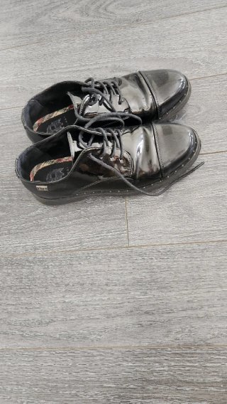 Zapatos charol negros