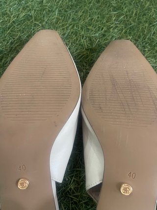 Zapatos beige talla 40
