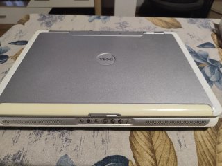 Portátil Dell Plata y Negro isnpirion 9400