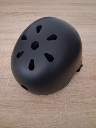Casco para Patinete o Skate Negro
