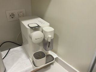 Cafetera Nespresso DeLonghi Blanca