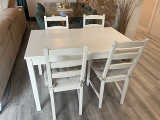Mesa y 4 Sillas IKEA Jokkmokk