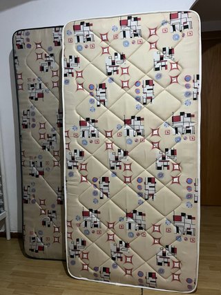 Colchones con estampado geométrico