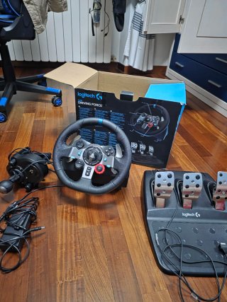 Volante Logitech G29 Driving Force
