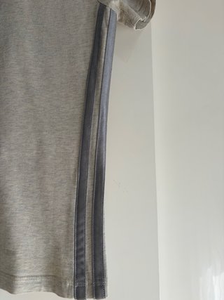 Conjunto Adidas Beige/Gris Pantalón y Camiseta