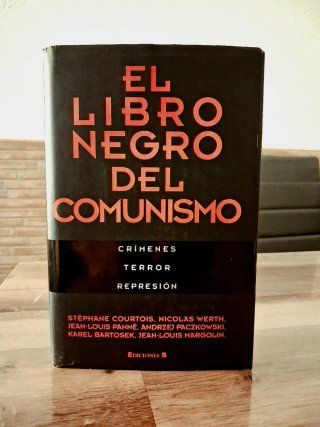 EL LIBRO NEGRO DEL COMUNISMO. VV.AA.