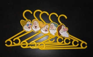 Set de 26 Perchas Infantiles  Dibujos Animados