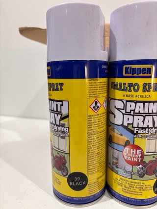 12 Botes de Pintura Acrílica Negra Kippen
