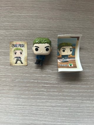 Figura Kinder Joy One Piece Funko POP Zoro VS335
