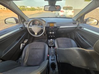 Opel Astra 2010
