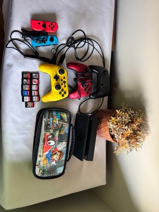 Nintendo Switch Azul y Amarillo + 11 juegos