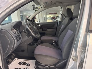 Ford Fusión 1.4TDCI 70cv 5p 2009