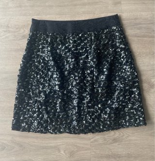 Falda negra con lentejuelas
