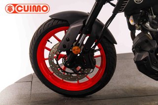 YAMAHA MT 125