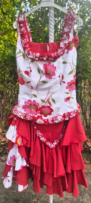 Traje flamenca Maricruz rojo floral 2 piezas T36