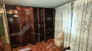 Muebles antiguos variados en Arcos (Burgos)