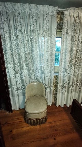 Muebles antiguos variados en Arcos (Burgos)