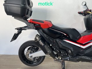 HONDA X-ADV 750 (ESCAPE AKRAPOVIC HOMOLOGADO + TOP CASE)