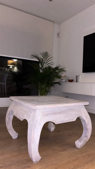 Mesa de madera maciza