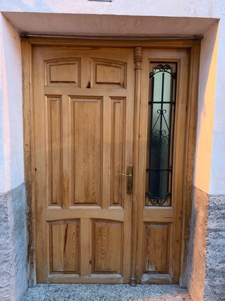 Puerta de Entrada de Madera